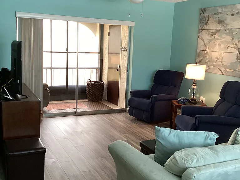 7701 Starkey Rd #110 — Photo 18