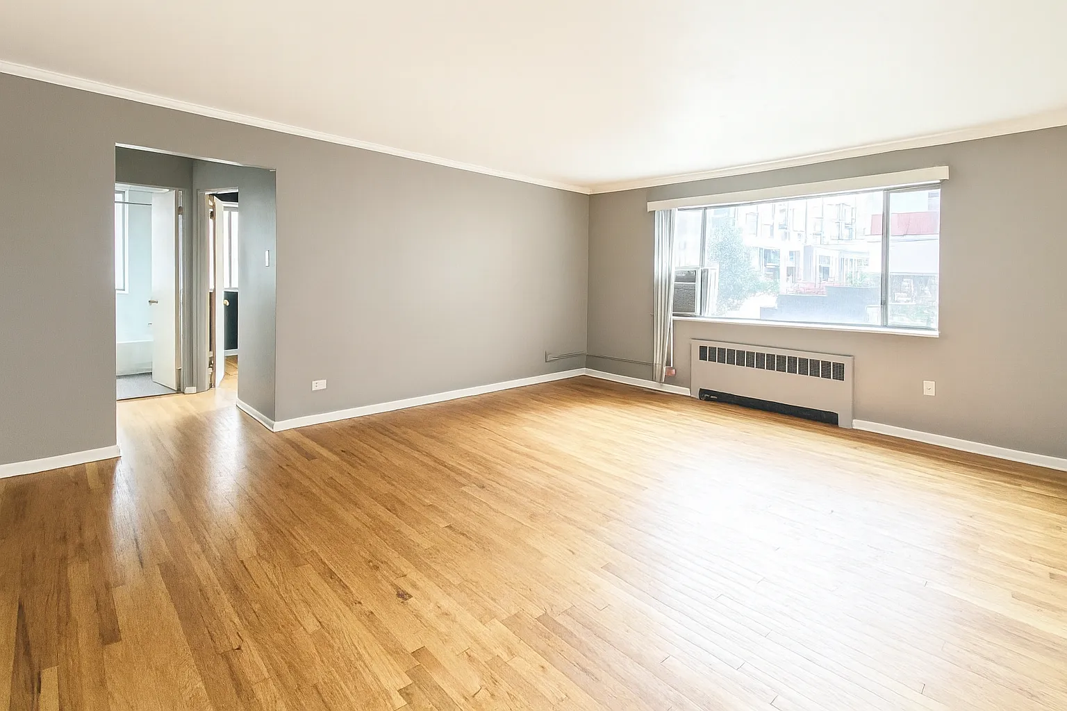 1101 Bellaire St — Photo 2