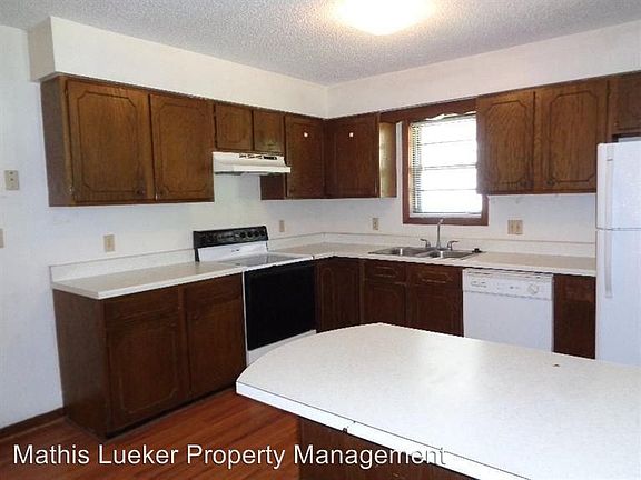 4th image of 1423 Cypress Ct