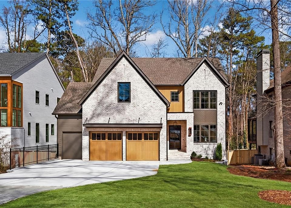1st image of 2617 Winding Ln NE