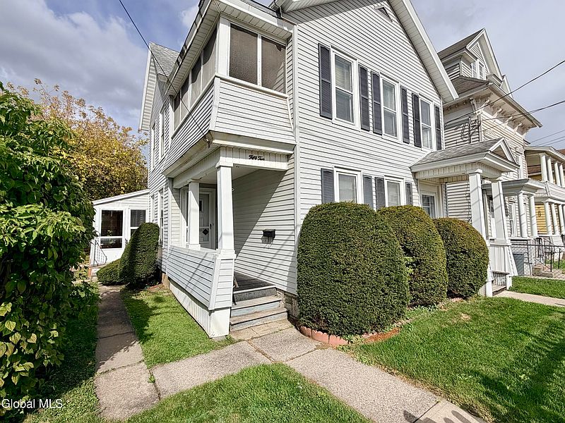 3rd image of 52 Broad Street
