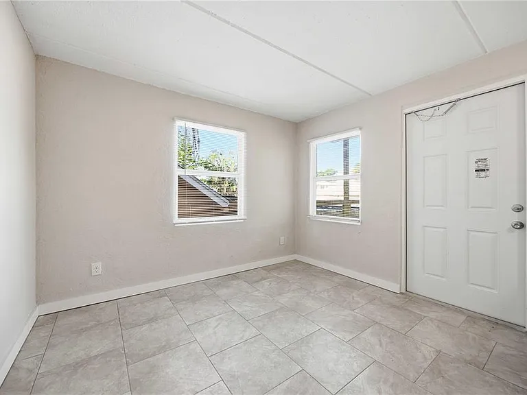 419 Grapefruit Ave #2A — Photo 5
