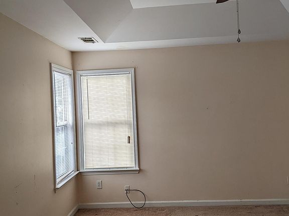 3rd image of 760 Cloverwood Ct