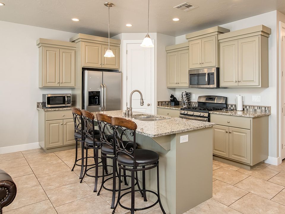 1st image of 2094 N Coral Ridge Dr