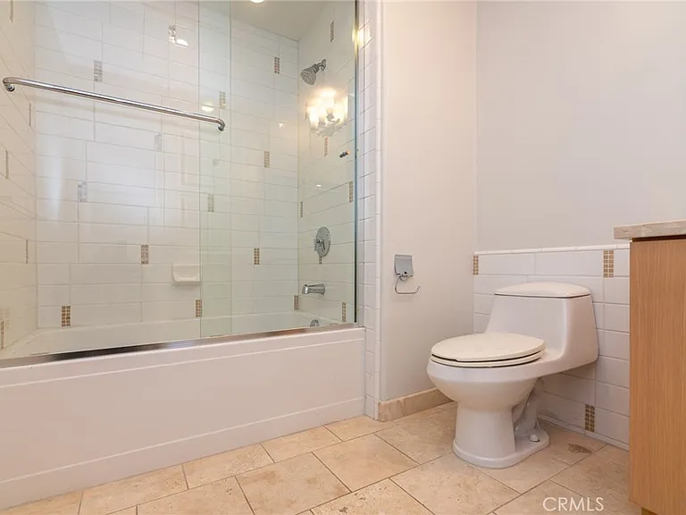 268 Caruso Ave — Photo 29