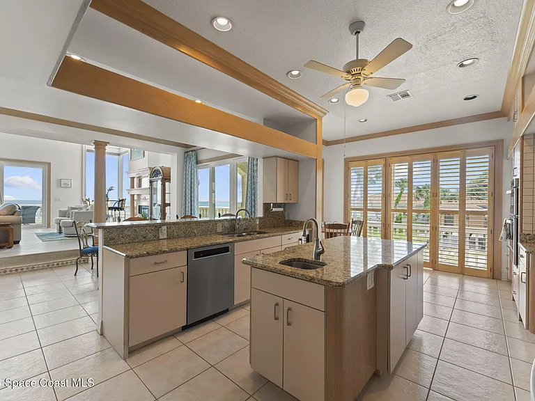 3553 Washington Ave S #7 — Photo 81