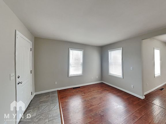 3rd image of 113 S Frey Ave