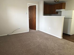 11 Perry Dr APT 4, Danvers, MA 01923