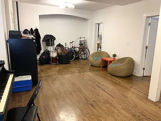 Rented by Tapiro Realty