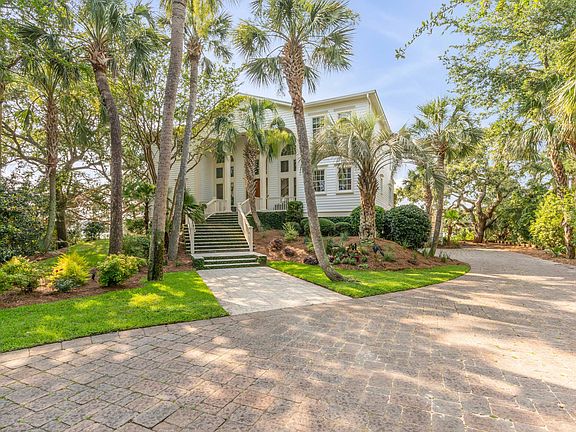 4th image of 30 Waterway Island Dr