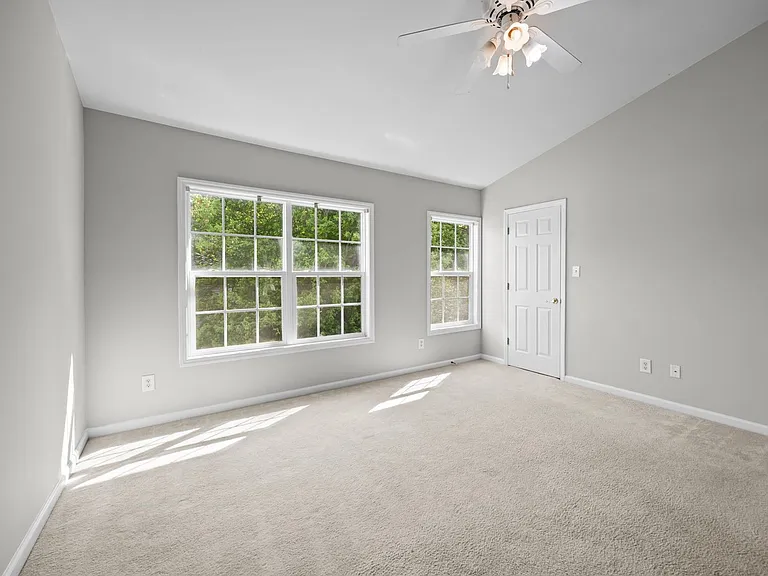 4718 Longhill Ln — Photo 26