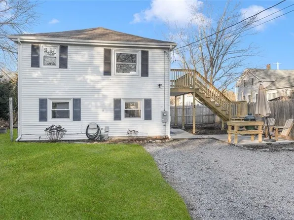 1257 Tower Hill Rd, North Kingstown, RI 02852