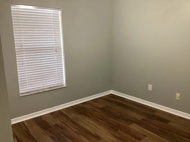 15305 Galbi Dr — Photo 8