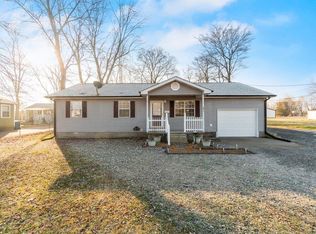 2015 Mary St, Scott City, MO 63780