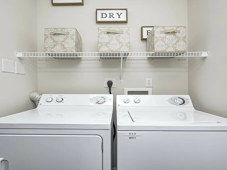 StoneBridge Luxury Apartment Homes — Photo 12