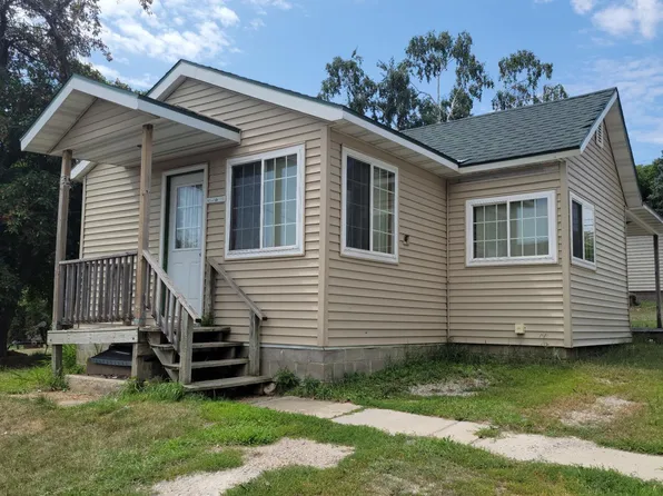 121 7th St W, Browerville, MN 56438