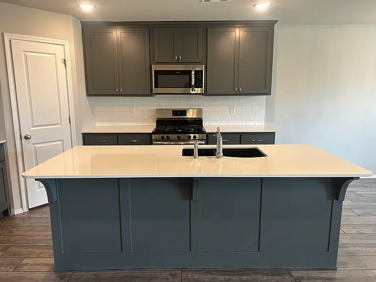 1502 E Utica Pl — Photo 12