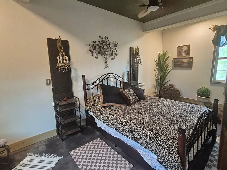 2503 River Crest Dr #1 — Photo 10