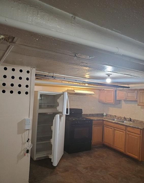 1st image of 3435 N Lowell Ave #8wgm0p4pv