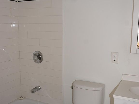 5th image of 145 Gough St #8