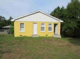 121 S 5th St APT B, Spring Lake, NC 28390