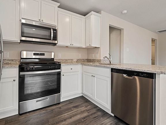 Chef-ready kitchen with stainless steel appliances