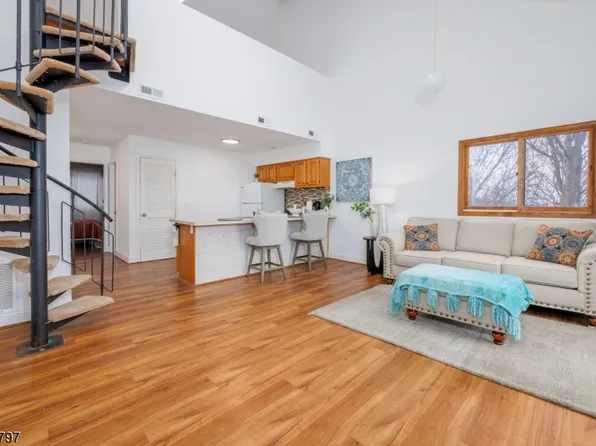 6 Steamboat Dr #12, Vernon Twp., NJ 07462