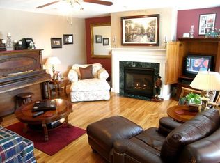 1225 Harvey Farm Rd, Waterbury Center, VT 05677