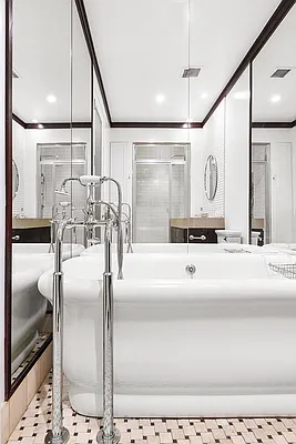 Rented by Compass | media 12