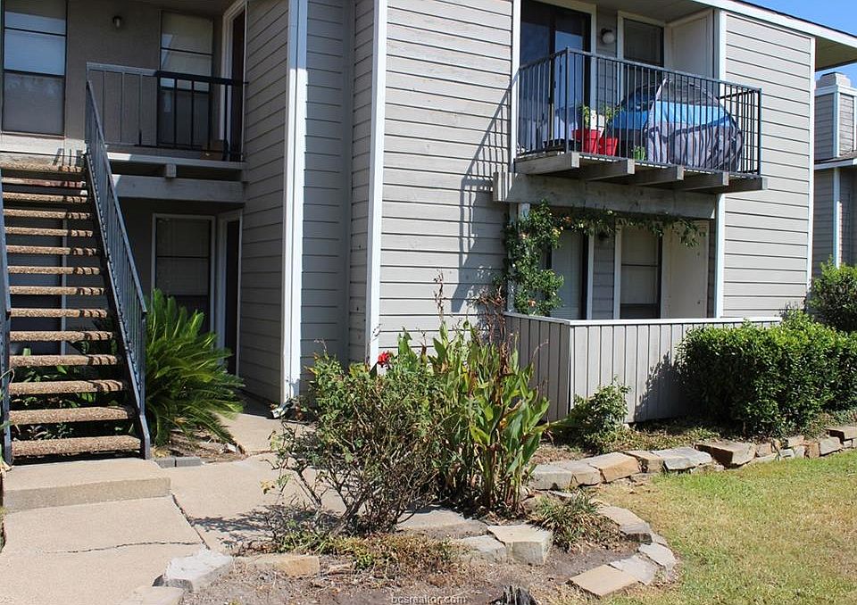 1st image of 1901 Holleman Dr #307