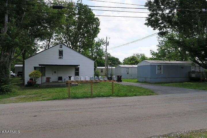 1st image of 2164 Payne Ave