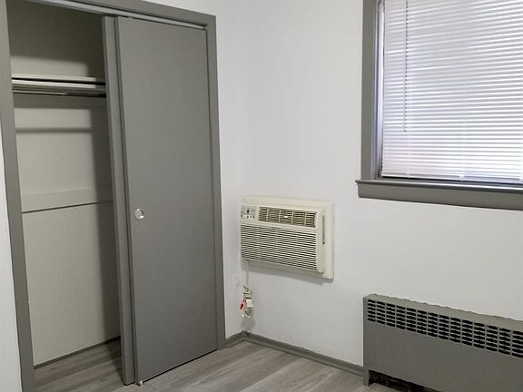 4th image of 10339 91st Street