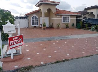 8869 NW 109th Ter, Hialeah Gardens, FL 33018