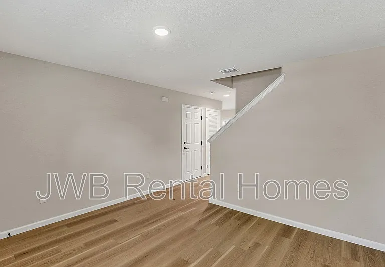 2047 Prospect St — Photo 5