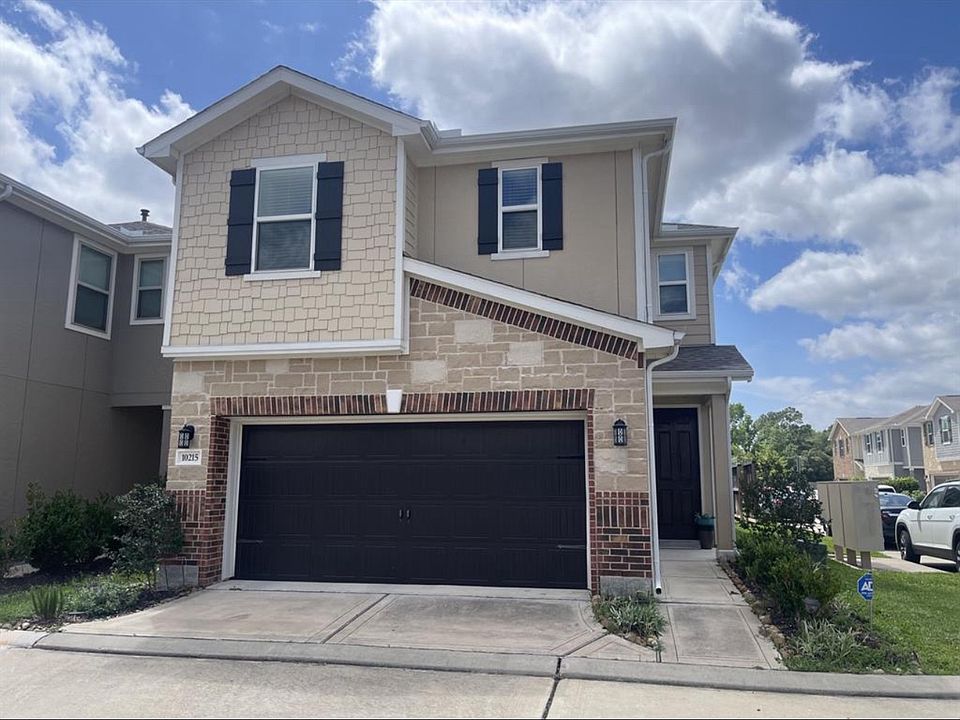 1st image of 10215 Alder Ridge Dr