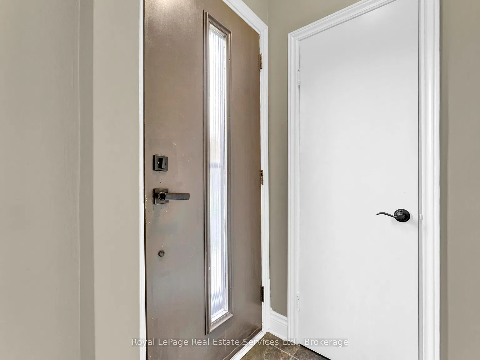 2 bed, $2,300 — Photo 2