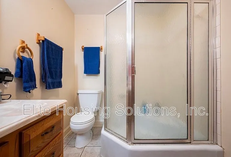 290 W Ridge St — Photo 18