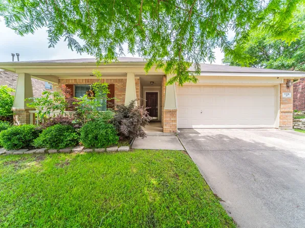 1105 Salt Creek Trl, Fort Worth, TX 76131