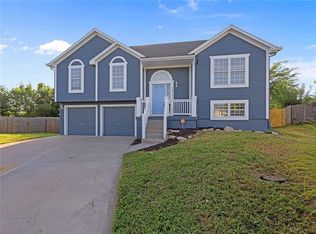 18101 E 11th Terrace Ct, Independence, MO 64056