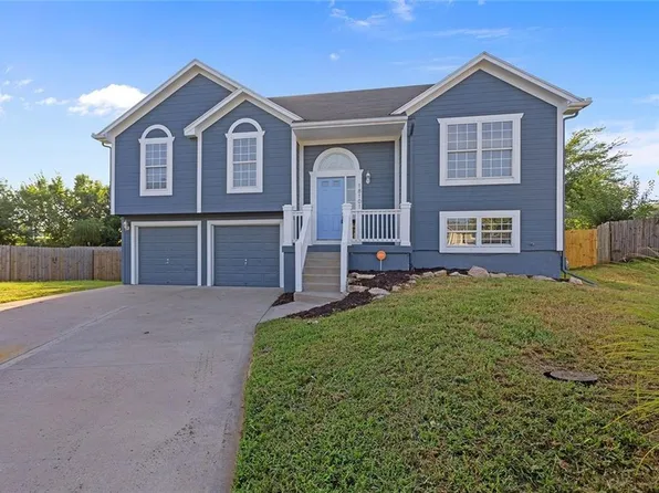 18101 E 11th Terrace Ct, Independence, MO 64056