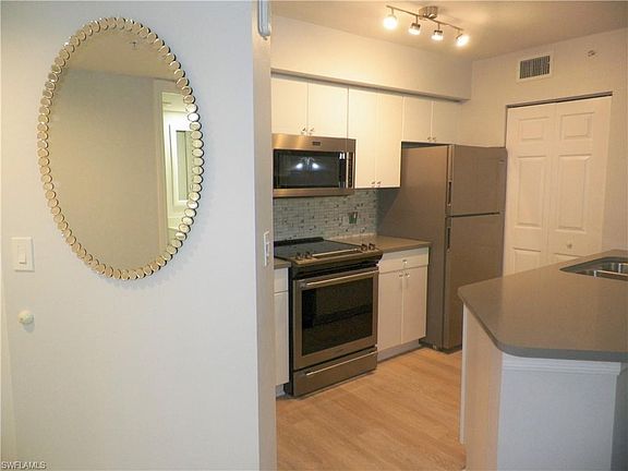 5th image of 8880 Colonnades Ct W APT 412