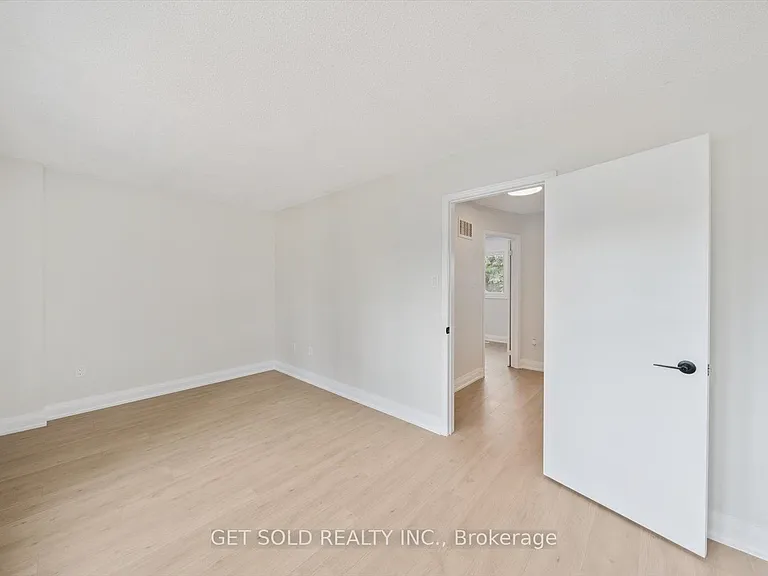 232 Kozlov St — Photo 16