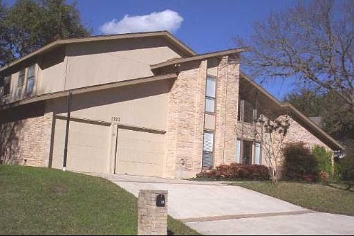 2nd image of 3923 ROYAL FOREST DR