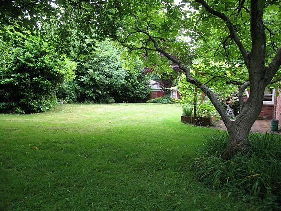 Yard West 2