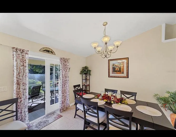 18327 Lamont Ave — Photo 17