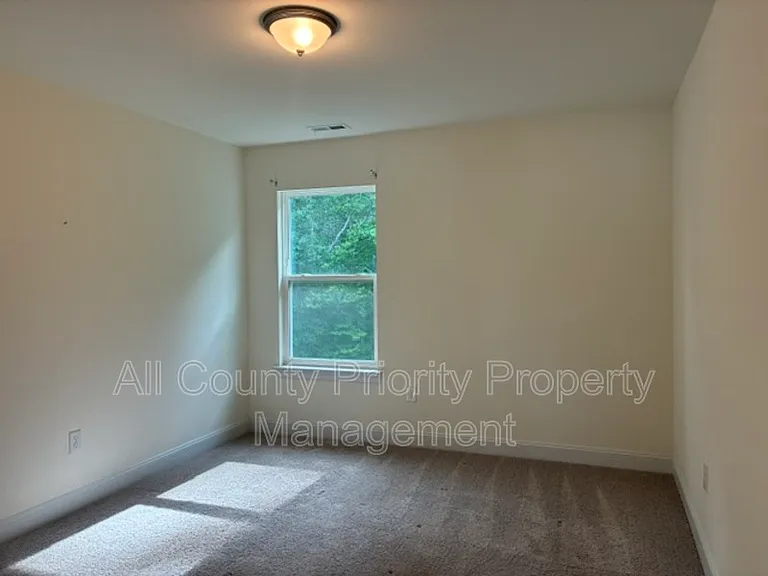 243 Ford Meadows Dr — Photo 12