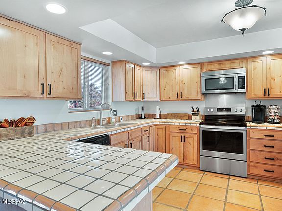 5th image of 1336 N Paseo De Golf