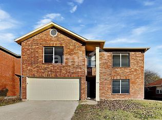 529 Gibson St, Cedar Hill, TX 75104