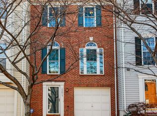 22015 Box Car Sq, Sterling, VA 20166