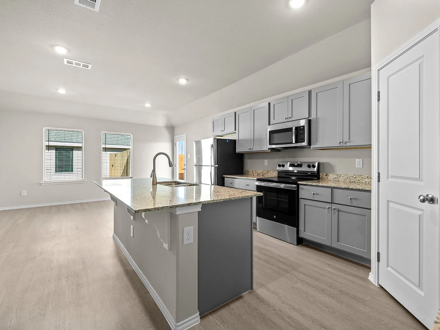 Vander Ranch Estate Rentals — Photo 3